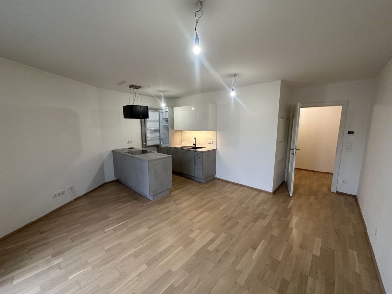 2 ZIMMER GARTENTRAUM in absoluter RUHELAGE - OBERLAA direkt bei der U1