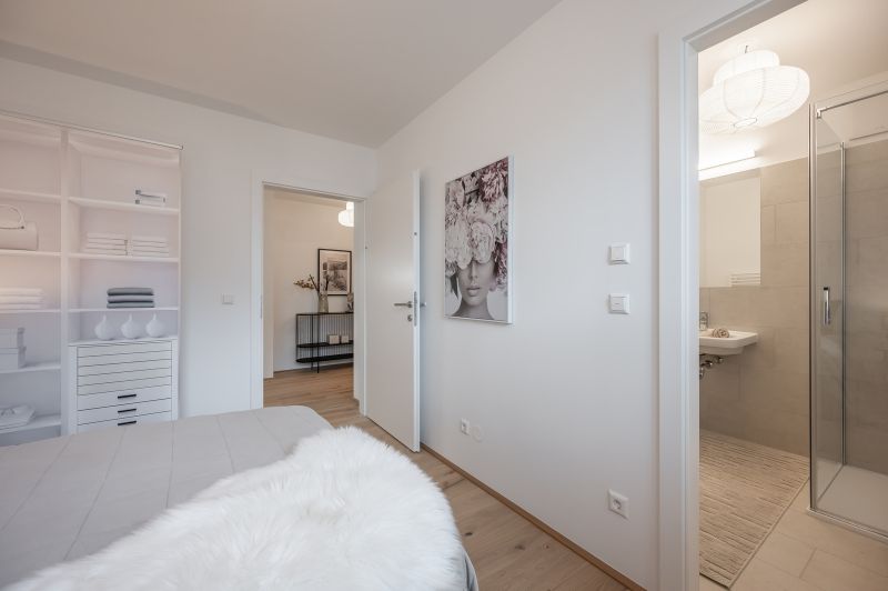 Fabelhafte 2-Zimmer-Wohnung mit gerumiger, ruhiger Terrasse - Erstbezug bei der U3 /  / 1140 Wien / Bild 8