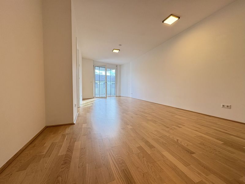 Leben im Gr�nen | 2-Zimmer-Wohnung im 1. Dachgeschoss | Blick in den Innenhof /  / 1220&nbsp;Wien / Bild 2