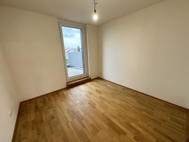 SKYLINEBLICK - DACHGESCHOSSWOHNUNG MIT TERRASSE UND LOGGIA - NHE U3 /  / 1030 Wien / Bild 9