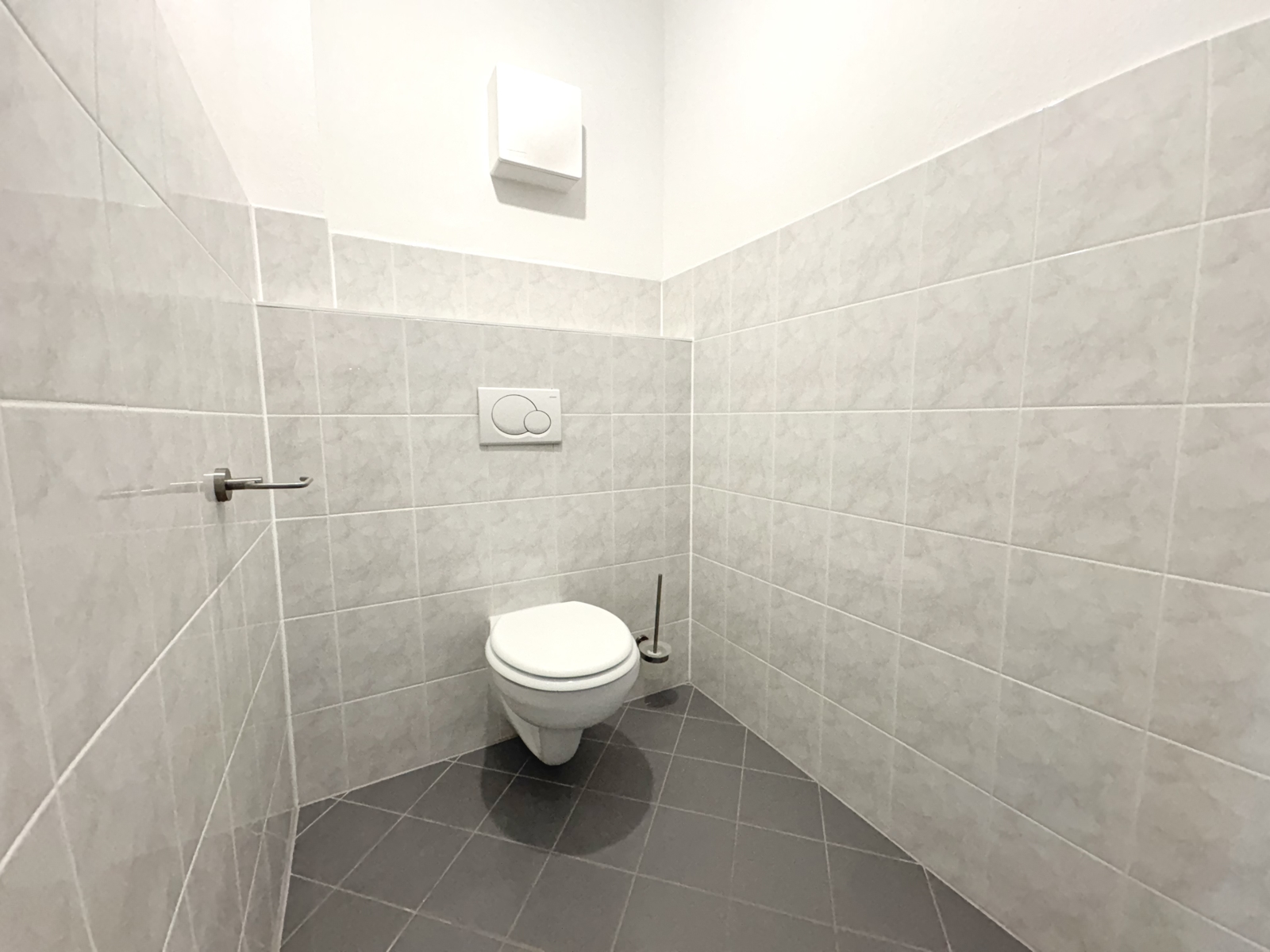 DG-Traum | 2-Zimmer-Wohnung + moderne Küche & Tageslichtbadezimmer ? in stilvoll saniertem Altbau / / 1170 Wien, Hernals / Wien 17., Hern / Bild 4