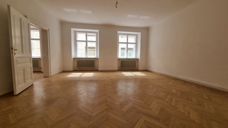 prachtvolle Altbauwohnung - 4.Stock ohne Lift /  / 1010 Wien / Bild 2