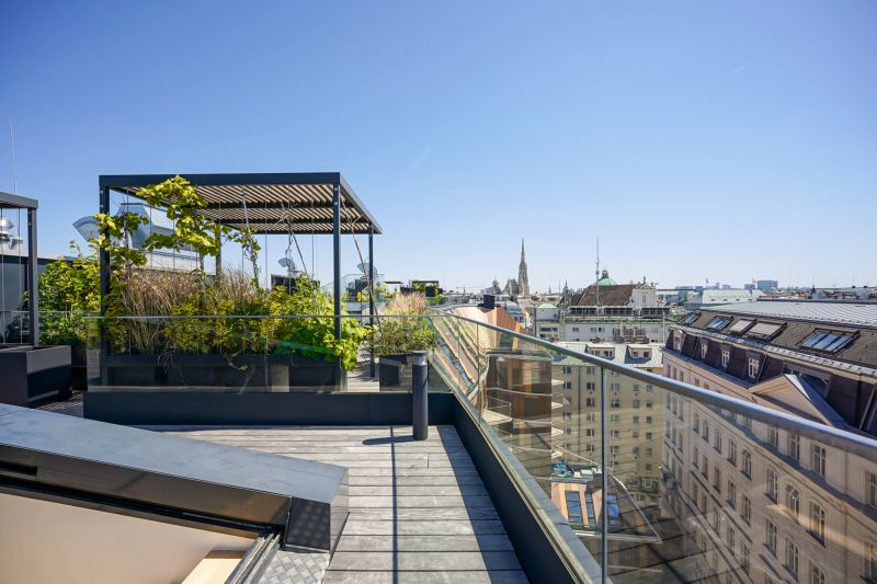 Modernes City-Penthouse mit Dachterrasse und Stephansdom-Blick