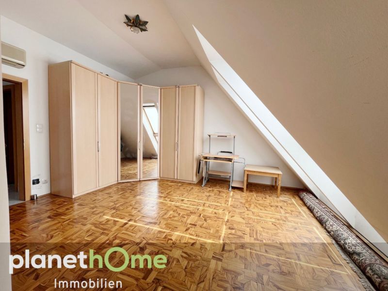 Charmante sonnige Dachgeschoss-Maisonette im Altbau mit 4 Zimmern und Terrasse /  / 1140&nbsp;Wien / Bild 9