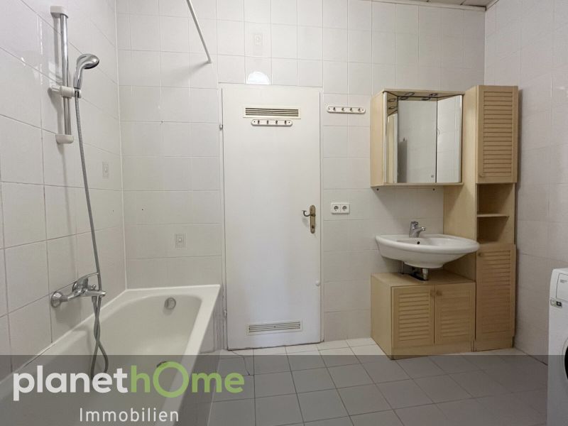 Sonnige und gut geschnittene Altbauwohnung mit groem Potential /  / 1180 Wien / Bild 3