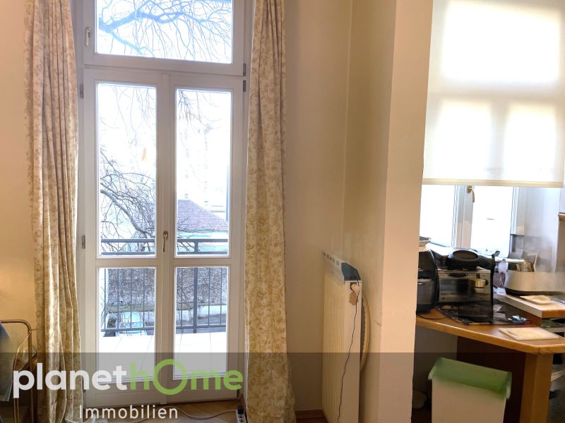 Gepflegte, klassische Altbauwohnung mit Balkon und Wohnrecht /  / 1180 Wien / Bild 2