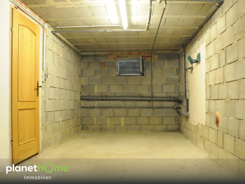 Sdseitige Terrasse mit grnem Sichtschutz /  / 7053 Hornstein / Bild 9