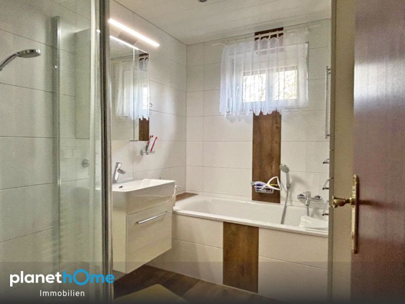 Doppelhaushälfte mit großem Gartenanteil / / 1220 Wien / Bild 3