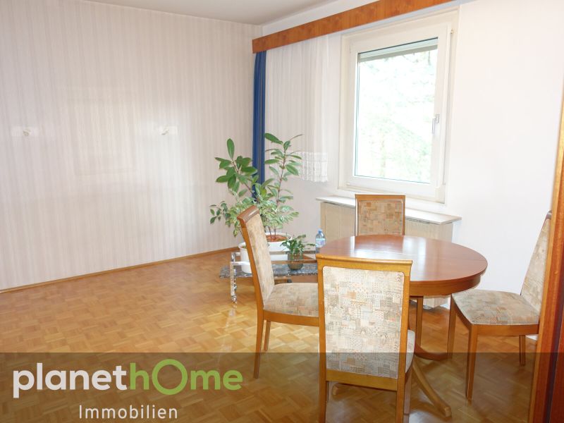 Gepflegte Wohnung mit Balkon und Autoabstellplatz /  / 1140 Wien / Bild 1