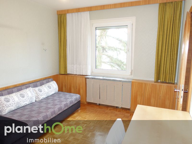 Gepflegte Wohnung mit Balkon und Autoabstellplatz /  / 1140 Wien / Bild 2