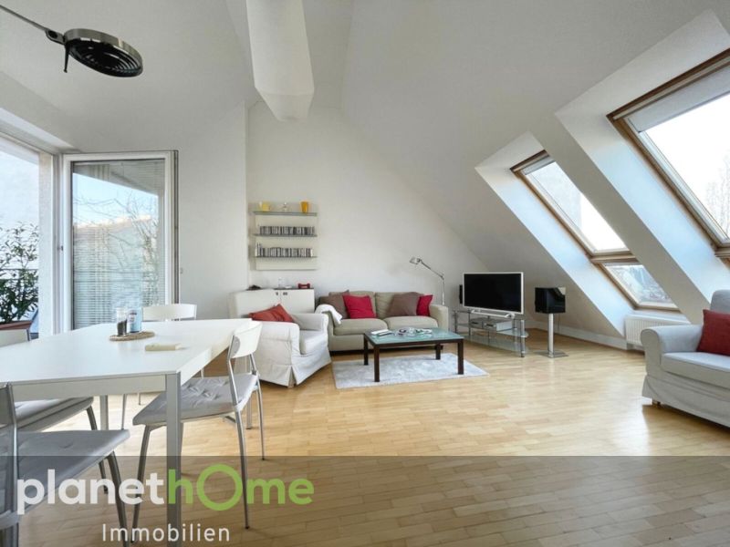 Mitten im 7.: Super-Dachwohnung mit Terrasse in Grnruhelage