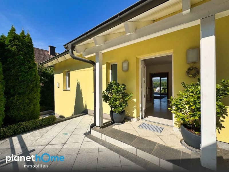 Traumhaus mit Fernblick, Wellness &amp; Gartenidylle /  / 2384 Breitenfurt / Bild 1