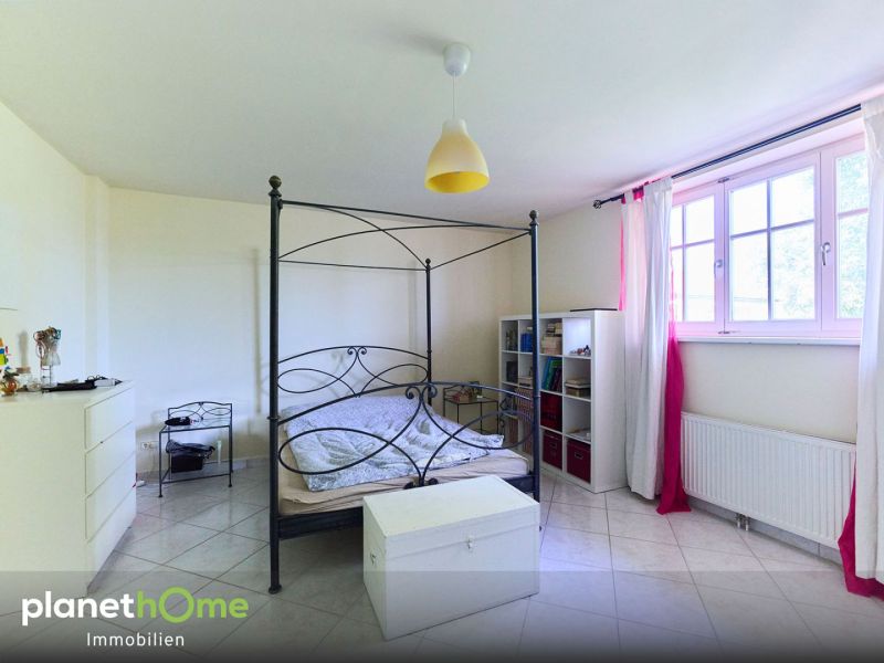 Mondne Residenz mit Gstehaus + 4 Garagen /  / 2540 Bad Vslau / Bild 9