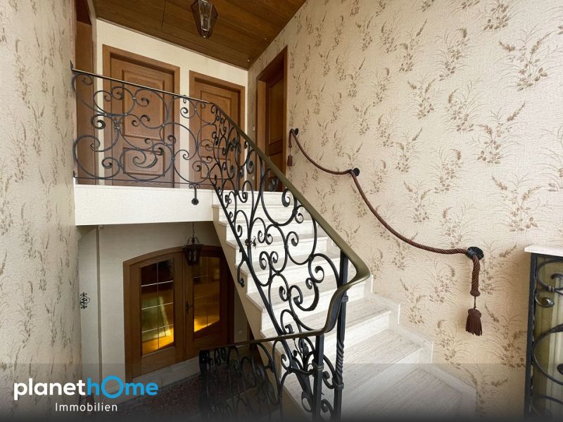 Gro�z�giges EFH mit eigener Bowlingbahn und Riesengrundst�ck /  / 3423&nbsp;St. Andr�-W�rdern / Bild 1