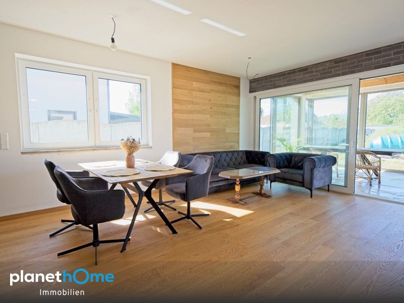 Wohnen auf einer Ebene: Neubau Bungalow mit h�chstem Wohnkomfort