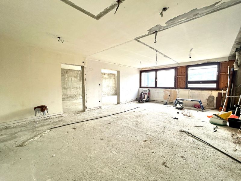 Rohdiamant in Toplage! Ca. 147 m² Wohnfläche + ca. 56 m² Terrasse + Fernblick ? zum Gestalten. / / 1170 Wien / Bild 3