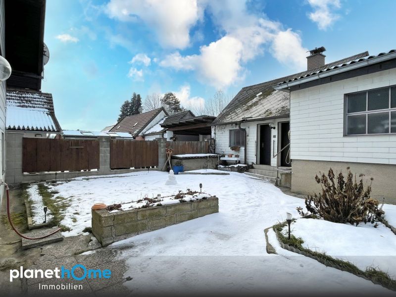 Saniertes Einfamilienhaus mit Garten und Garage im Waldviertel / / 3812 Groß-Siegharts / Bild 8