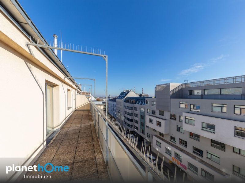 Licht, Weite und Wohngefhl ? Dachgeschosswohnung mit zwei Terrassen, Fernblick und Einzelgarage /  / 1110 Wien / Bild 3