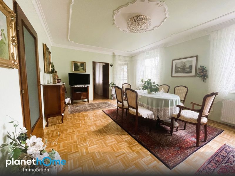 Existenzgr�nder und Senioren aufgepasst: 2-Zimmer-Stadtwohnung mit Loggia, Lift, und KFZ-Stellplatz!