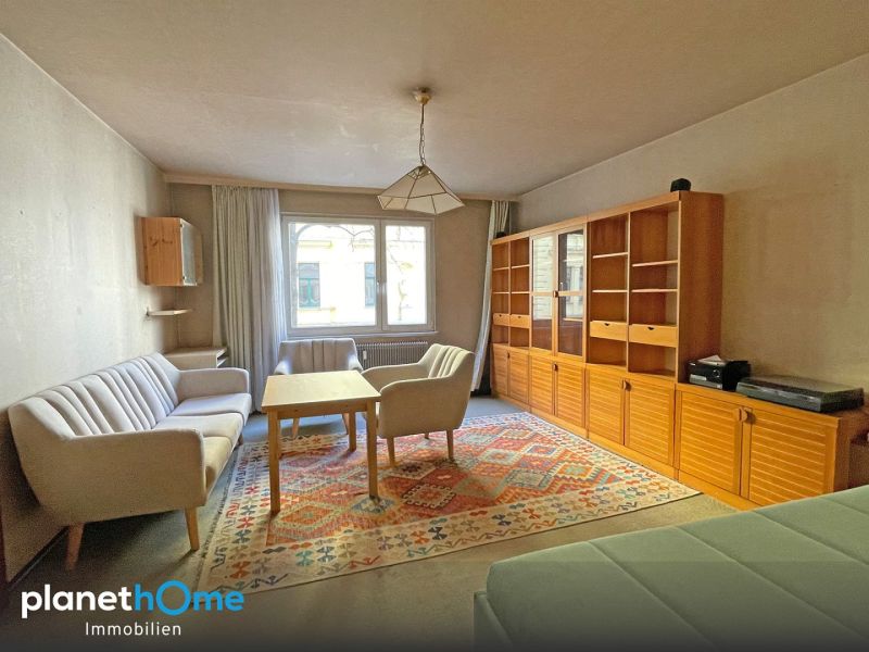 Unsanierte Kleinwohnung mit gutem Grundriss, 1?2 Zimmer /  / 1080&nbsp;Wien / Bild 0