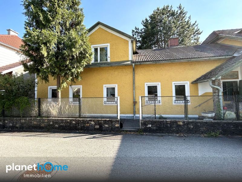 Herrenhaus mit 8 Zimmern und 7 R�umen in hervorragender Lage in Amstetten