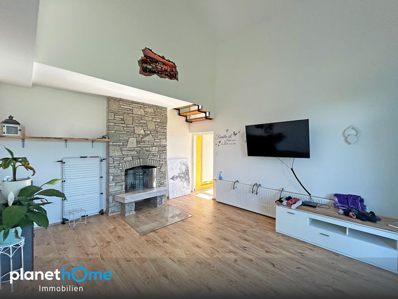 Familienfreundliches Wohnhaus mit großzügigem Platzangebot / / 2802 Hochwolkersdorf / Bild 3