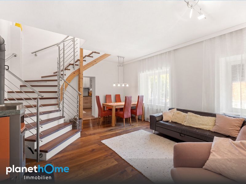 Reihenhaus mit gro�em Garten, Terrasse und viel Privatsph�re in Gie�h�bl