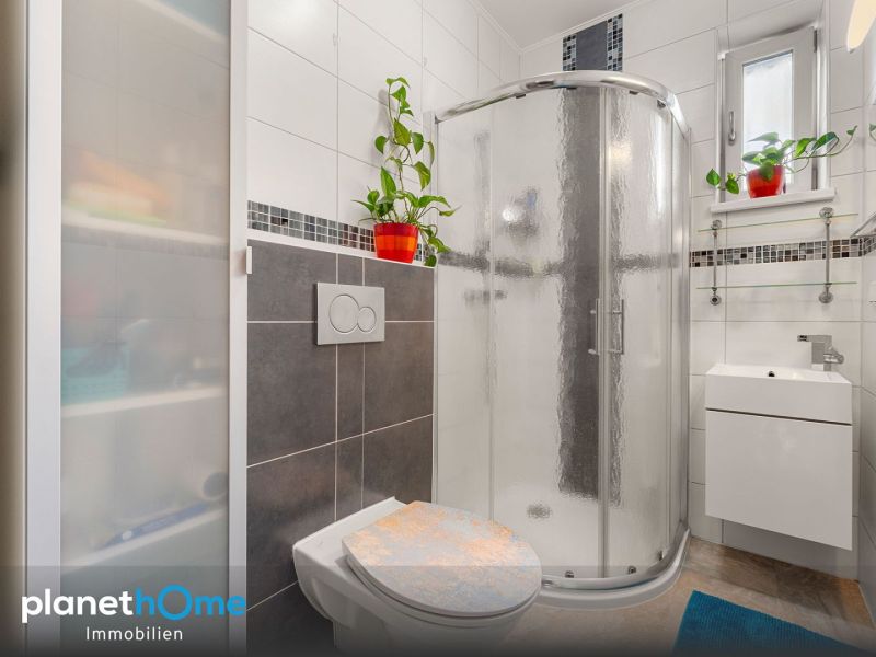 Massives Baumeisterhaus mit Pool, gro�er Terrasse und Doppelcarport /  / 2603&nbsp;Felixdorf / Bild 5