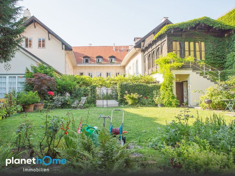 Wunderschöne Mietwohnung in historischem Ambiente im Herzen von Baden mit Gartennutzung / / 2500 Baden bei Wien / Bild 1