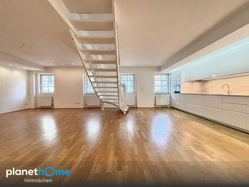 Gro�z�gige Dachgeschoss-Maisonette in begehrter Lage /  / 1090&nbsp;Wien / Bild 1