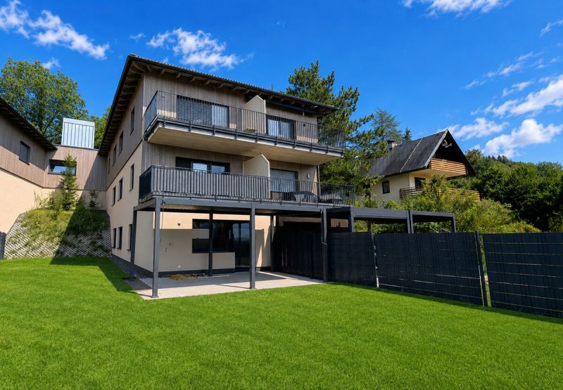 MODERNE 3-ZIMMER-GARTENWOHNUNG MIT 165 m� EIGENGARTEN IN UNMITTELBARER N�HE ZUM FAAKER SEE