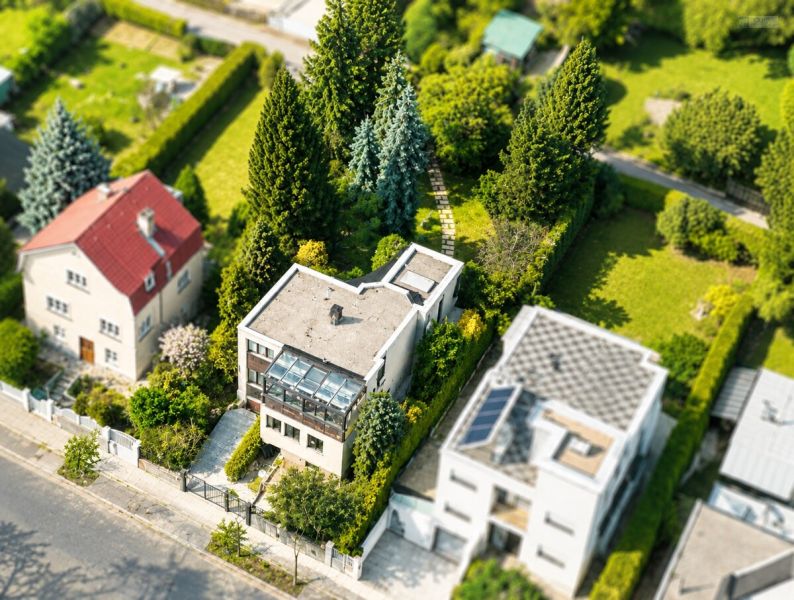 EIN ZUHAUSE MIT ZUKUNFT: Einfamilienhaus mit Entwicklungspotenzial in Bestlage von Hietzing / / 1130 Wien / Bild 2