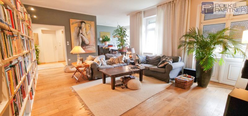 CHARMANTE ETAGE IM OBERGESCHOSS EINES ZWEIFAMILIENHAUSES MIT TERRASSE & GROSSEM GARTENPARADIES /  / 2380&nbsp;Perchtoldsdorf / Bild 1