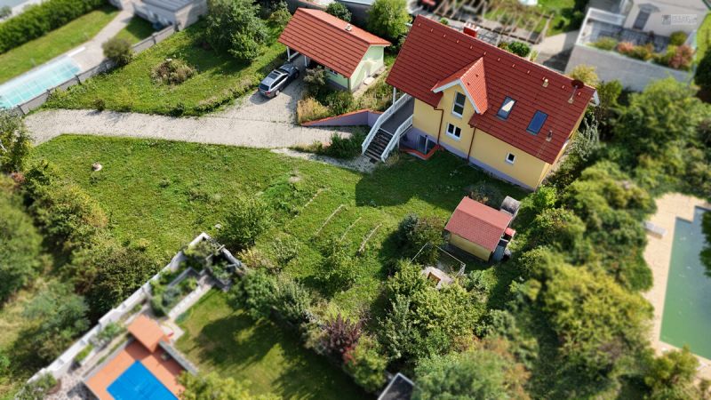 SE(H)ENSUCHT: SIEH DEN SEE!   EINFAMILIENHAUS IN MÖRBISCH MIT SEEBLICK, CARPORT & SOMMERKÜCHE