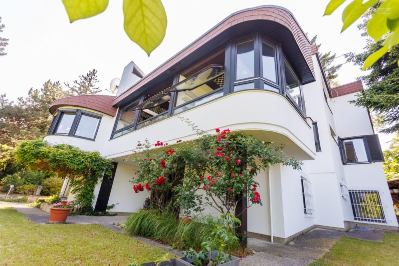 GROZGIGER FAMILIENWOHNSITZ AM HEUBERG IN RUHELAGE MIT INDOORPOOL, WELLNESS, GARTEN & WIEN-BLICK /  / 1170 Wien, Hernals / Bild 3