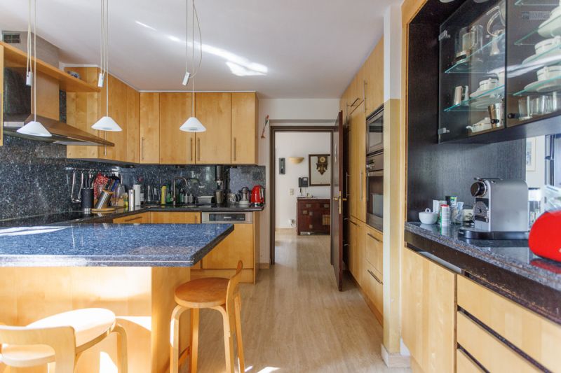 1170 AM HEUBERG: GRO�Z�GIGER FAMILIENWOHNSITZ MIT INDOORPOOL, WELLNESS, GARTEN & WIEN-BLICK /  / 1170&nbsp;Wien, Hernals / Bild 5
