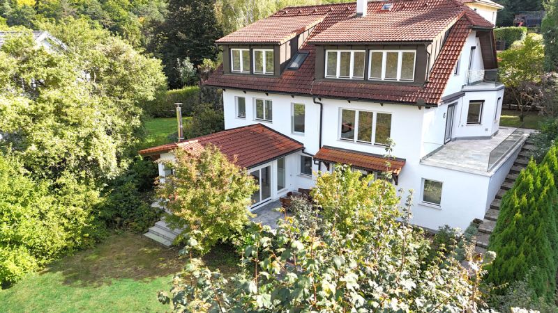 GROZGIGE VILLA IN PURKERSDORF MIT 426 M, SAUNA, POOL, WINTERGARTEN & BESTER ANBINDUNG NACH WIEN /  / 3002 Purkersdorf / Bild 1