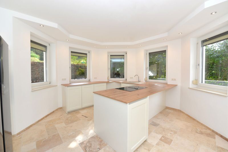 GROZGIGE VILLA IN PURKERSDORF MIT 426 M, SAUNA, POOL, WINTERGARTEN & BESTER ANBINDUNG NACH WIEN /  / 3002 Purkersdorf / Bild 6
