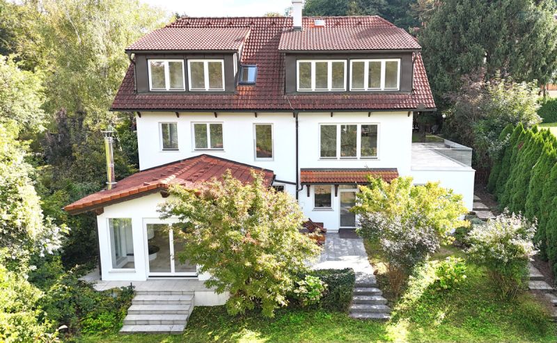 GROZGIGE VILLA IN PURKERSDORF MIT 426 M, SAUNA, POOL, WINTERGARTEN & BESTER ANBINDUNG NACH WIEN /  / 3002 Purkersdorf / Bild 2