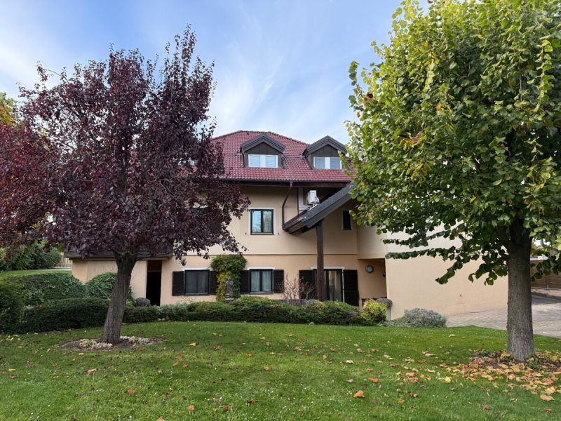 GARTENPARADIES   -  9.000 M - 
LANDHAUS IN PARKLANDSCHAFT  
NUR 30 MINUTEN VON WIEN /  / 2123 Kronberg / Bild 2