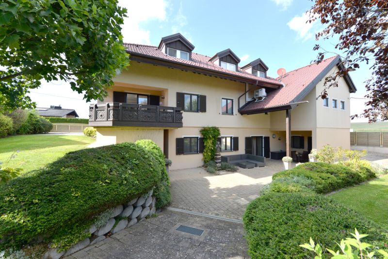 GARTENPARADIES   -  9.000 M - 
LANDHAUS IN PARKLANDSCHAFT  
NUR 30 MINUTEN VON WIEN /  / 2123 Kronberg / Bild 6