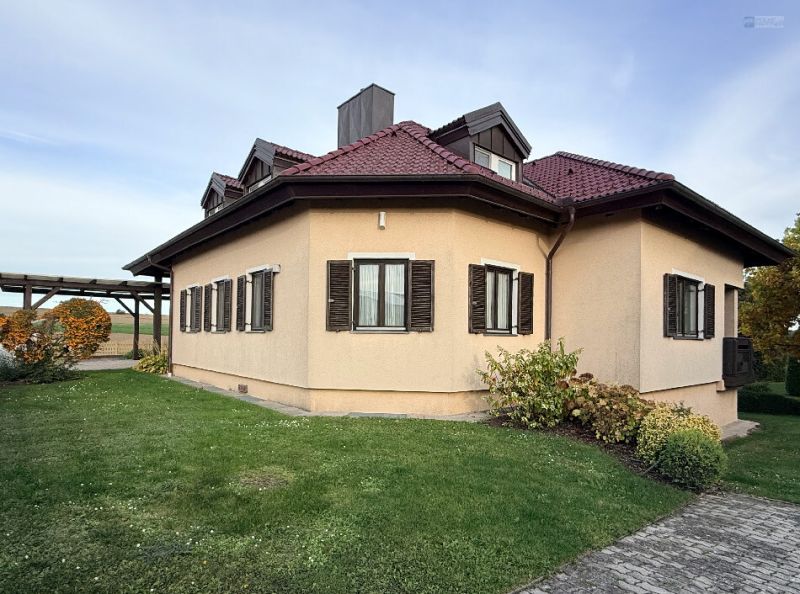 GARTENPARADIES   -  9.000 M - 
LANDHAUS IN PARKLANDSCHAFT  
NUR 30 MINUTEN VON WIEN /  / 2123 Kronberg / Bild 7