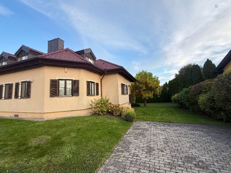 GARTENPARADIES   -  9.000 M - 
LANDHAUS IN PARKLANDSCHAFT  
NUR 30 MINUTEN VON WIEN /  / 2123 Kronberg / Bild 9