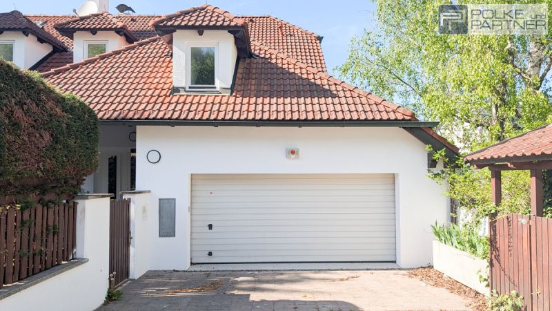 LUXUS-ERSTBEZUG NAHE WIEN: EXKLUSIVE VILLA MIT POOL, DOPPELGARAGE & SONNENGARTEN /  / 3002&nbsp;Purkersdorf / Bild 2