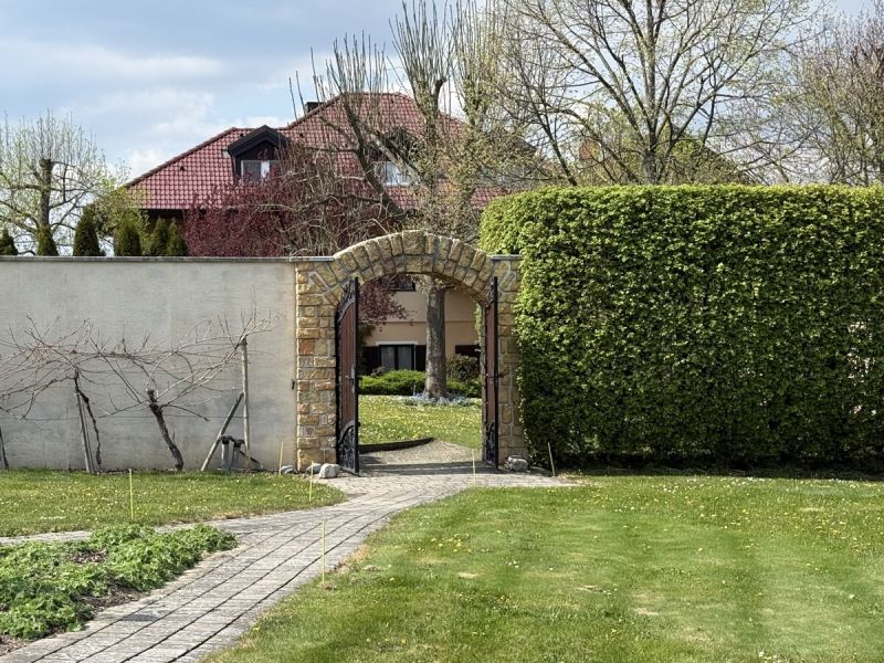 GARTENPARADIES   -  9.000 M� - 
LANDHAUS IN PARKLANDSCHAFT  
NUR 30 MINUTEN VON WIEN /  / 2123&nbsp;Kronberg / Bild 5