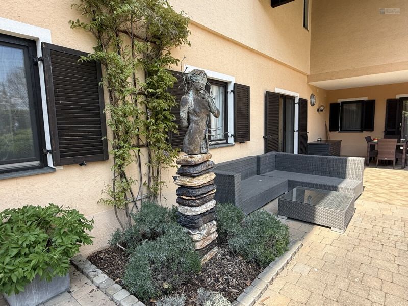 GARTENPARADIES   -  9.000 M� - 
LANDHAUS IN PARKLANDSCHAFT  
NUR 30 MINUTEN VON WIEN /  / 2123&nbsp;Kronberg / Bild 8