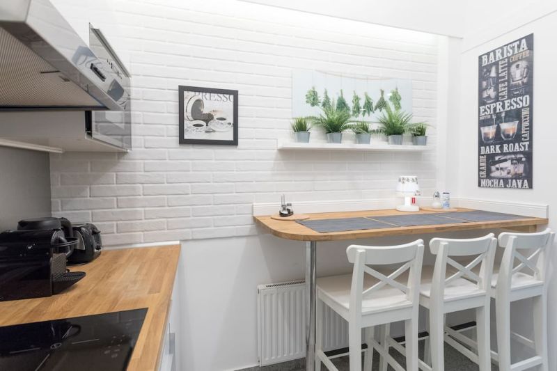 BEZUGSFERTIGE, TOPAUSGESTATTETE ALTBAUWOHNUNG NHE MARGARETENPLATZ  4 GEHMINUTEN ZUR U4-PILGRAMGASSE /  / 1050 Wien / Bild 6