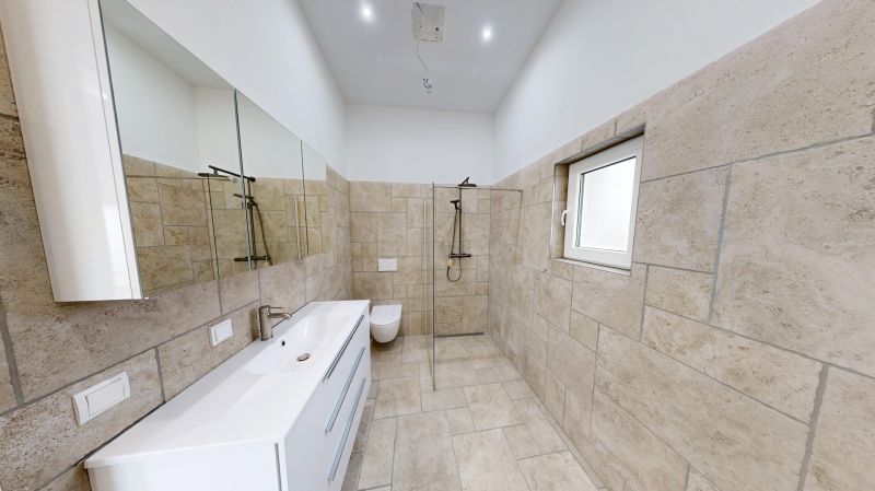 Neuwertiges Einfamilienhaus mit Fernblick & XXL-Keller /  / 7503&nbsp;Miedlingsdorf / Bild 3