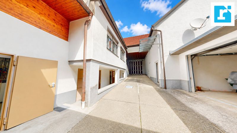 Zwei Wohneinheiten in Ruhelage ? Wohnhaus mit Obstgarten, Wald und vielseitigen Nebengeb�uden /  / 7435&nbsp;Holzschlag / Bild 4