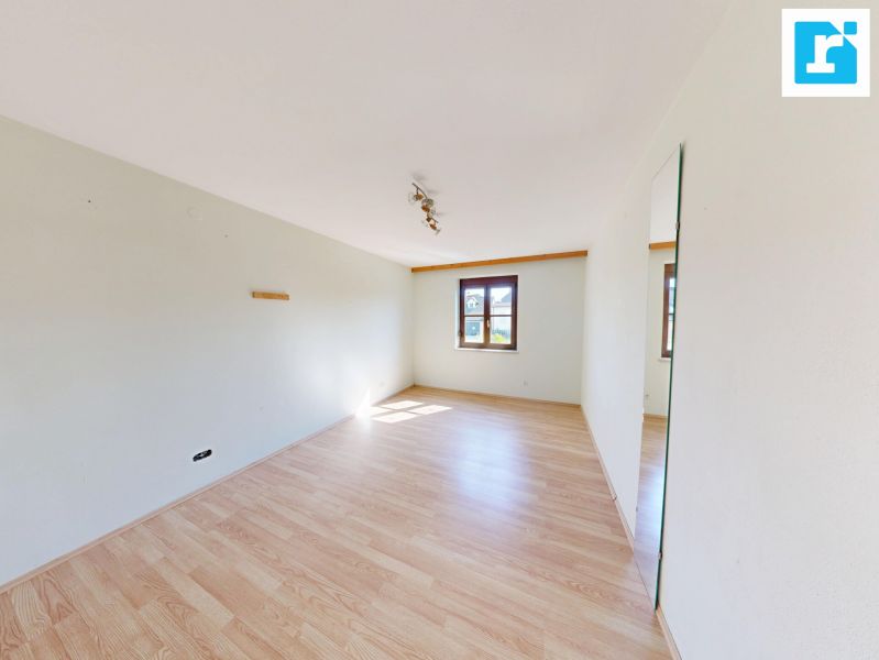 Ein Haus f�r viele Ideen ? gro�z�giges Wohnen mit Innenhof in D�rnbach /  / 7472&nbsp;D�rnbach im Burgenland / Bild 6